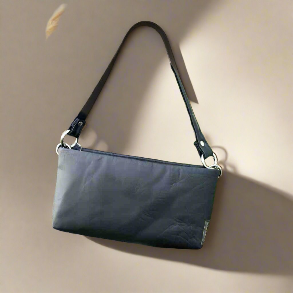 Georgia pineapple leather purse in black