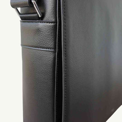 Canu appleskin vegan leather messenger bag