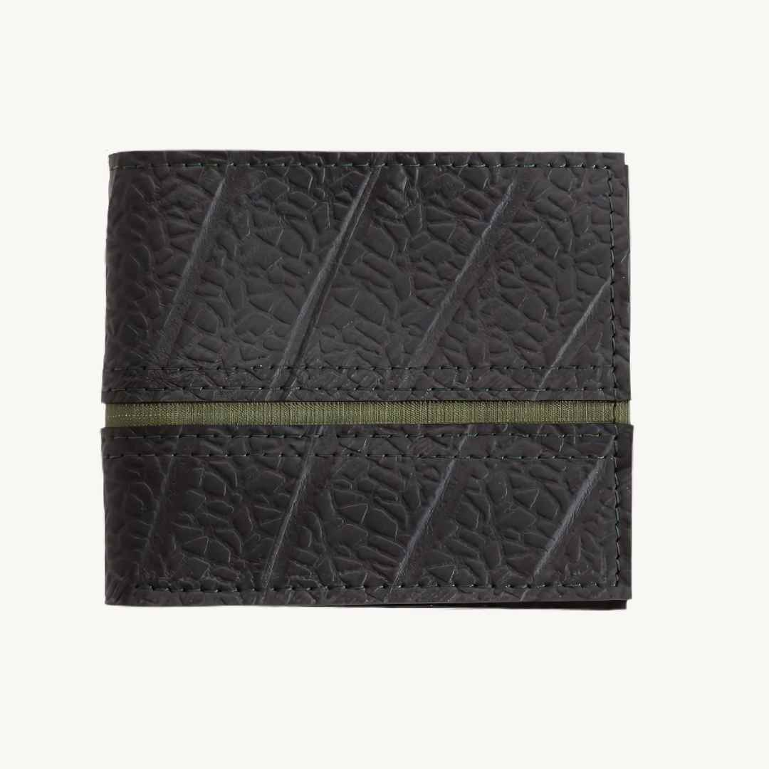 vegan wallet made of upcycled inner tube